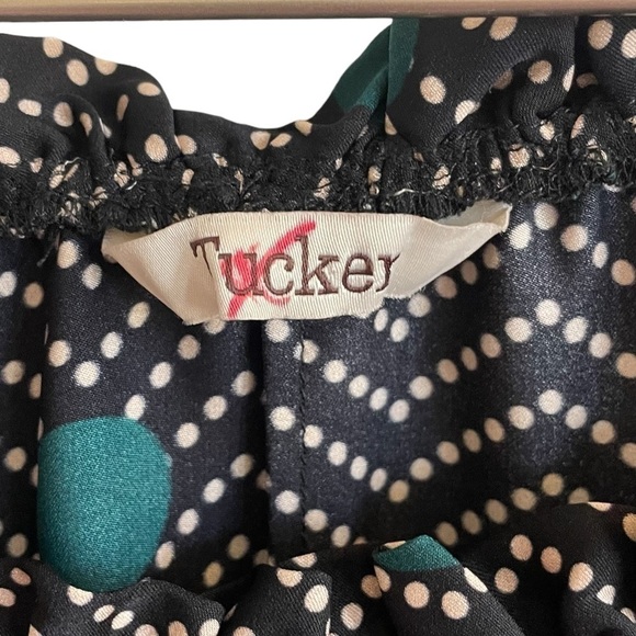 Tucker NYC Silk Blend Dot Patterned Off Shoulder Top, Size XS - Picture 3 of 7
